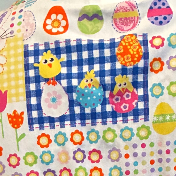 "Life" scrub top, M, Easter theme, EUC - Picture 5 of 7